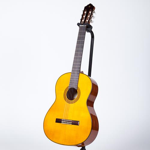 Đàn guitar yamaha cg142s