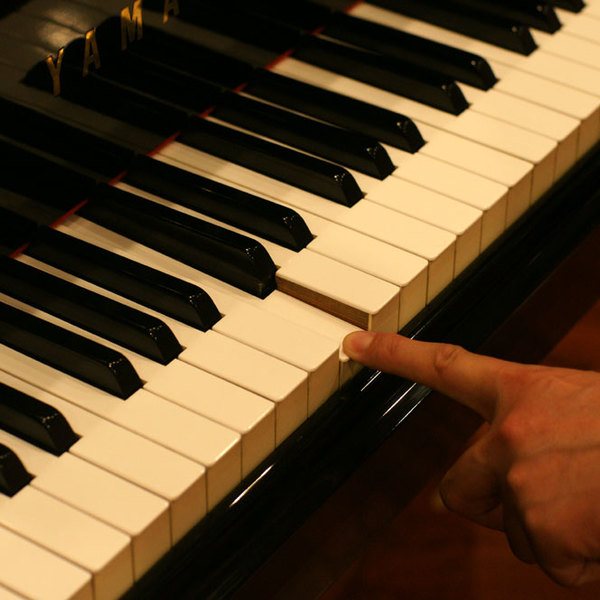 đàn grand piano yamaha G3E