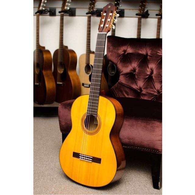 Đàn guitar yamaha cg162s