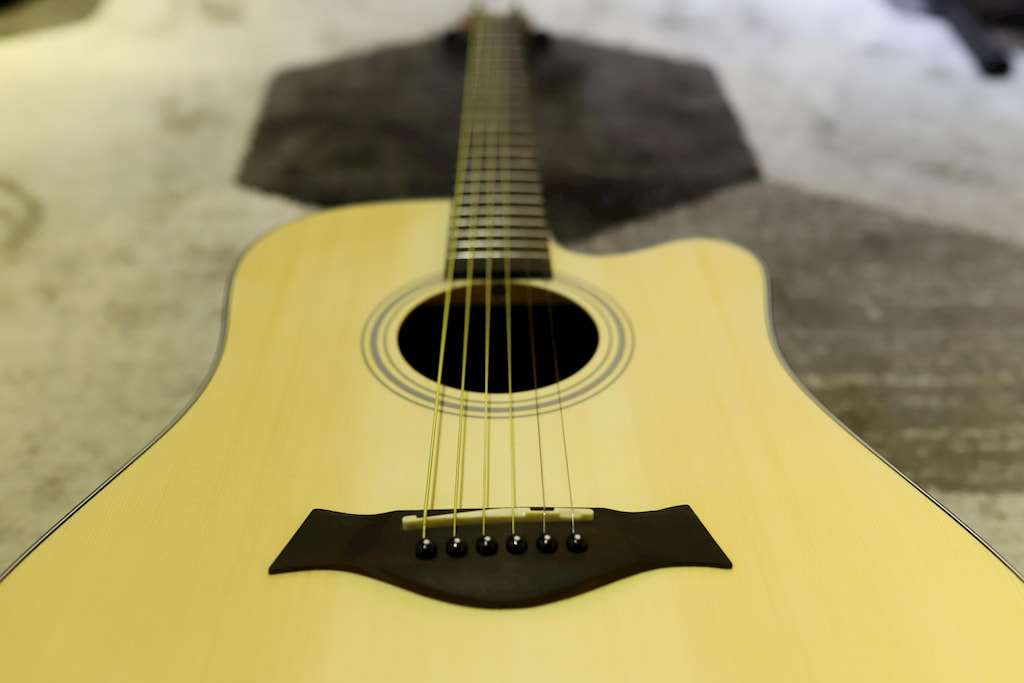 Đàn Guitar Acoustic Chard F4190C