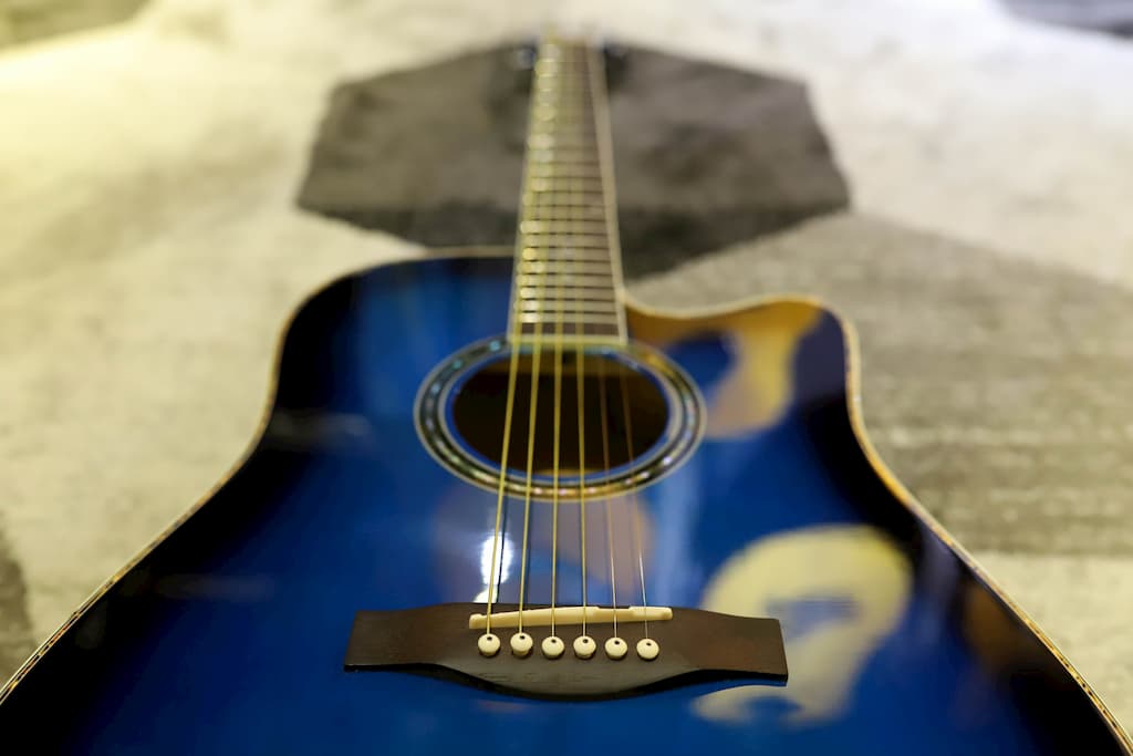 Đàn Guitar Acoustic Chard C51