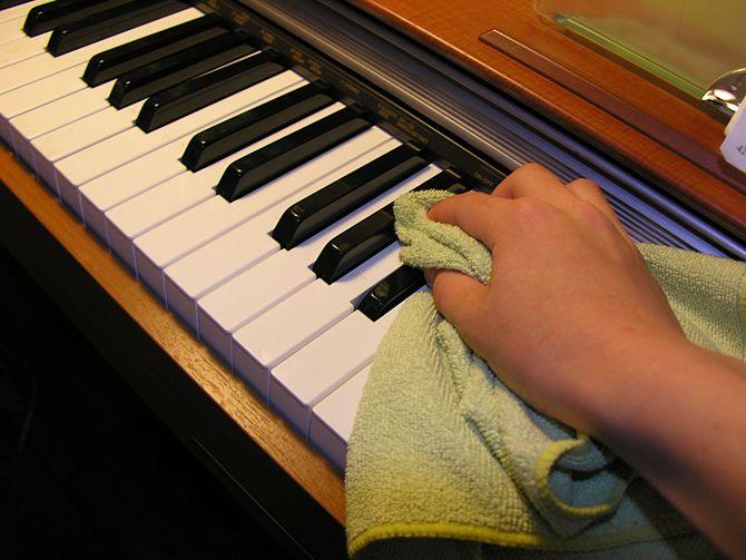 Cách Vệ Sinh Đàn Piano Cơ Cao Cấp Nhanh Và Hiệu Quả Nhất