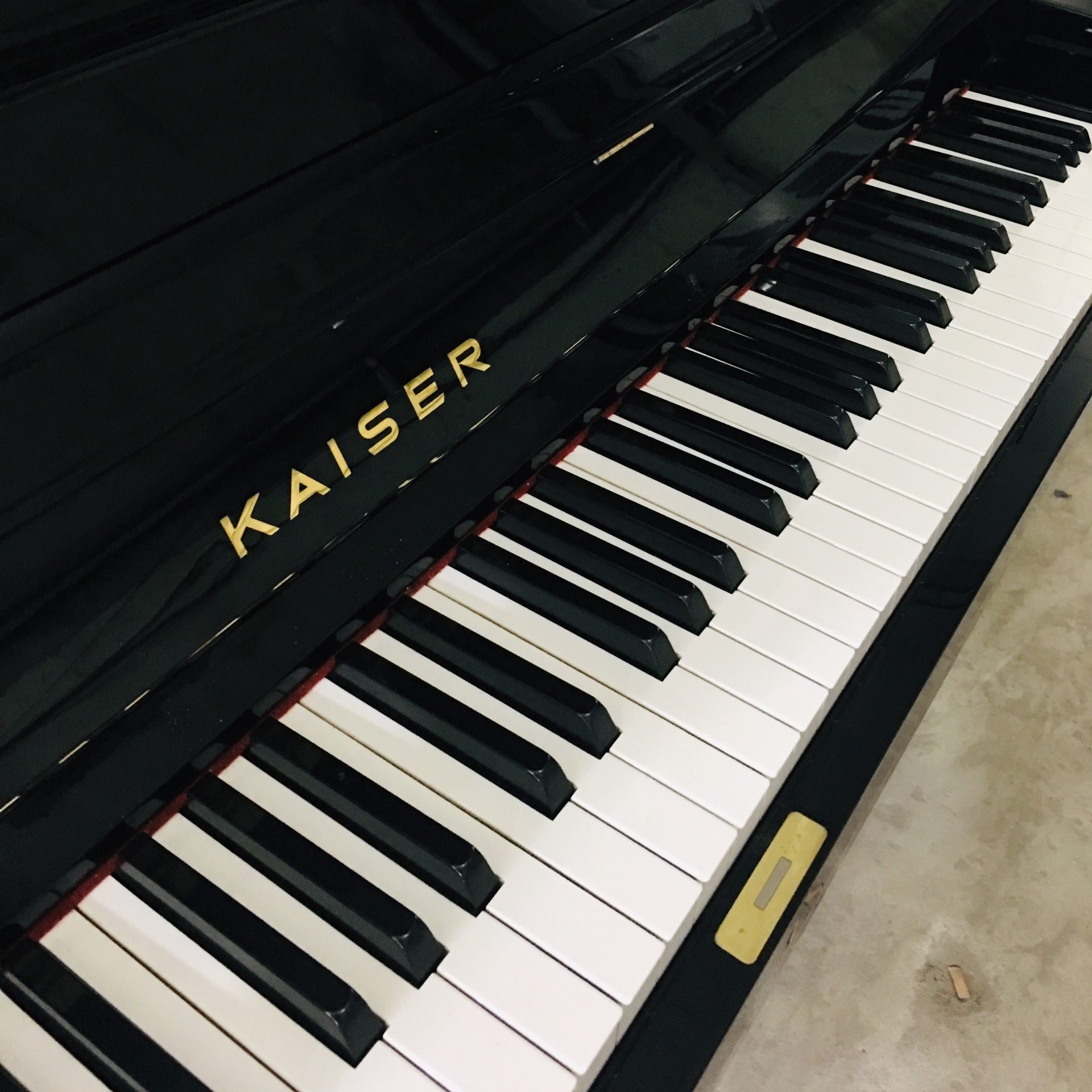 Đàn Piano cơ KAISER G530