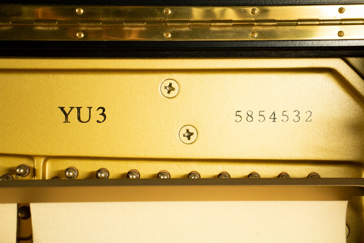 Đàn Piano cơ Yamaha Yu3 